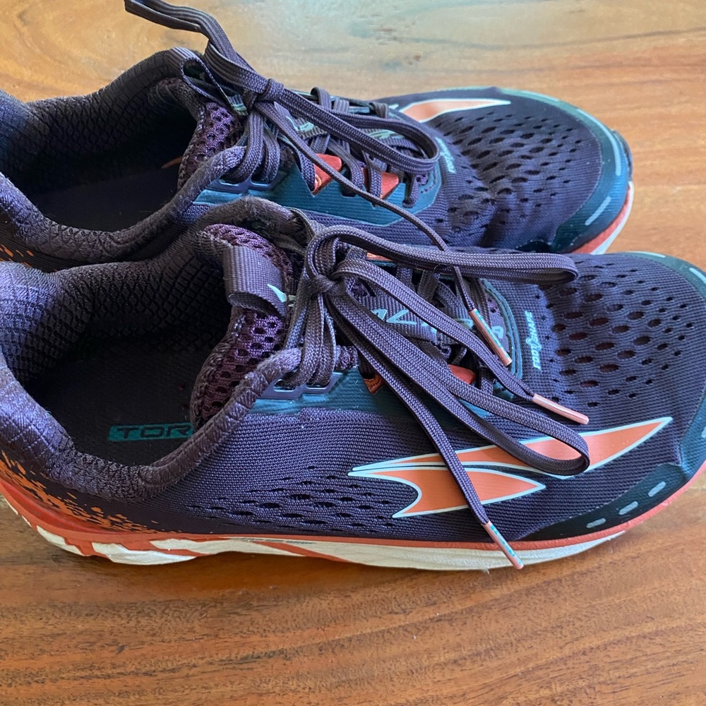 Altra Torin 4 size 6.5